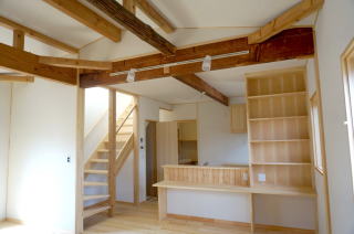 築50年の木造住宅を天然木の家にリノベーション　さいたま市