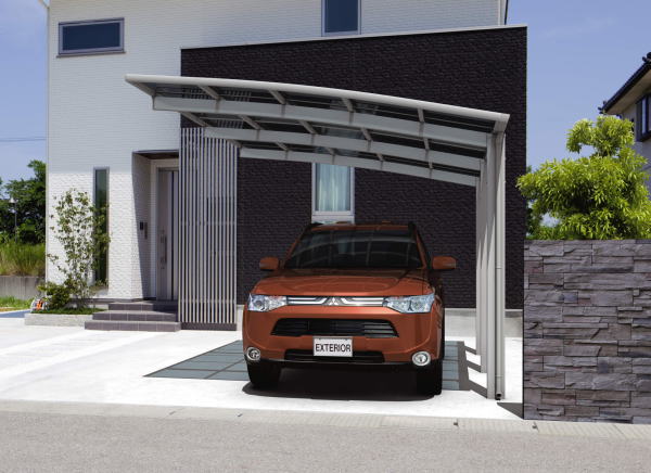 Ă̎O؂ȎԂMz|J̃J[|[gŃtH[I