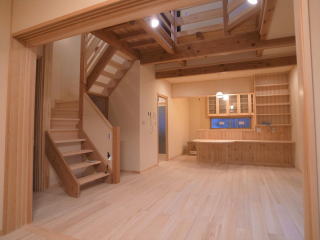 練馬区の吹き抜けを造った無垢の家リノベーション